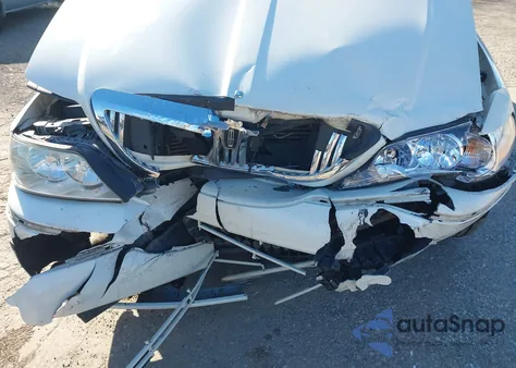 2004 Lincoln Town Car Signature from USA, damaged, VIN 1LNHM81W44Y687401